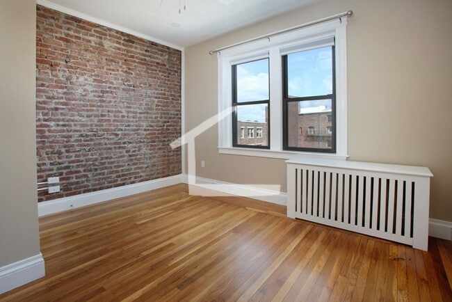 Building Photo - 1101 Boylston St