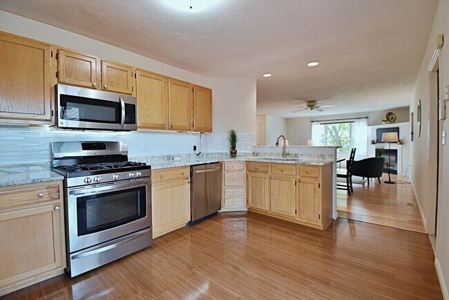 Building Photo - 19 Ptarmigan Dr