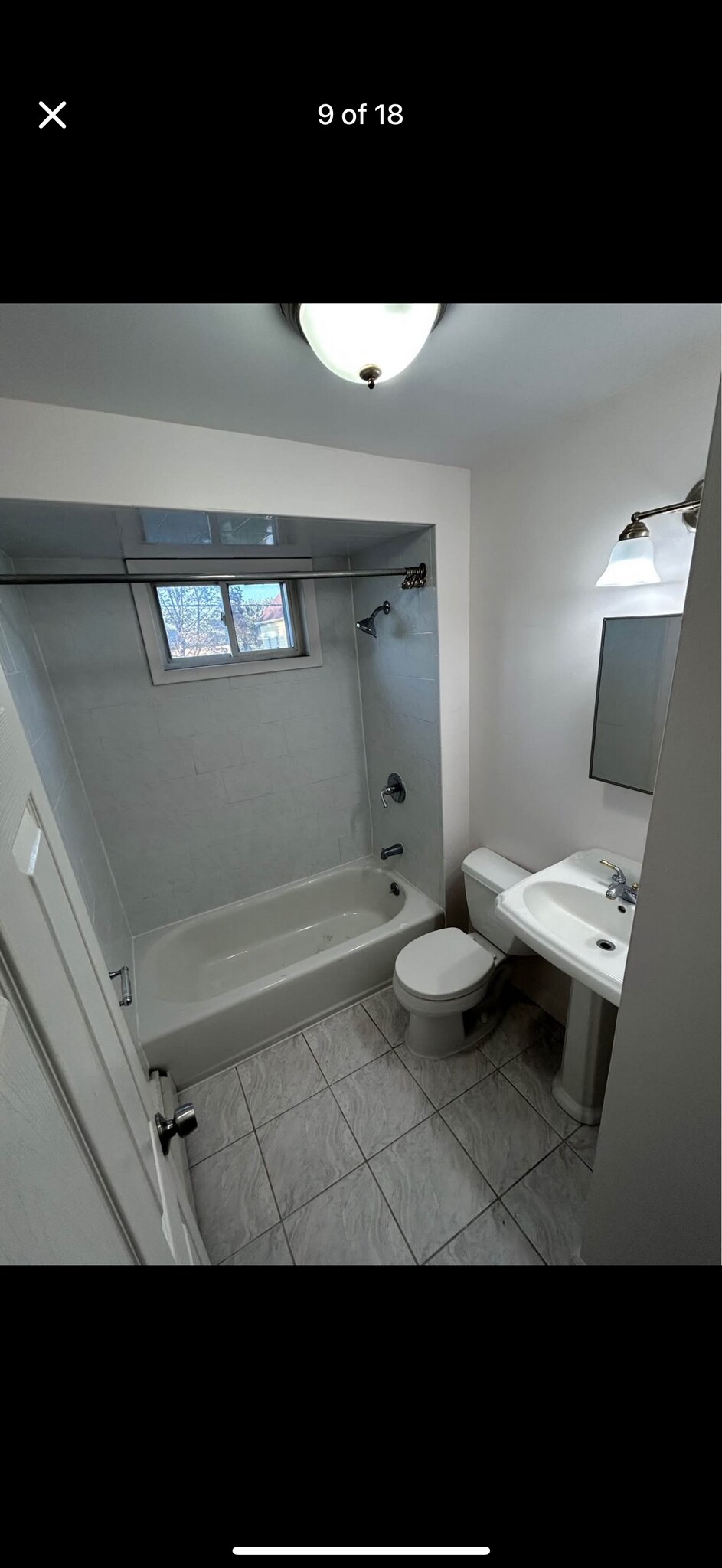 Building Photo - 466 Cortlandt St