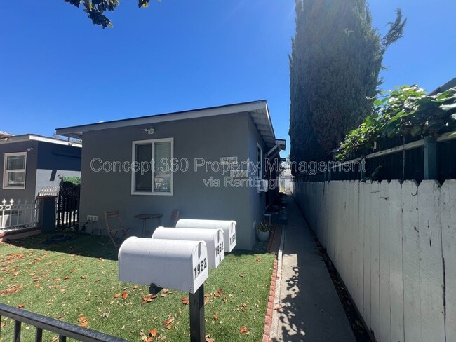 Building Photo - 1962 Harbor Ave