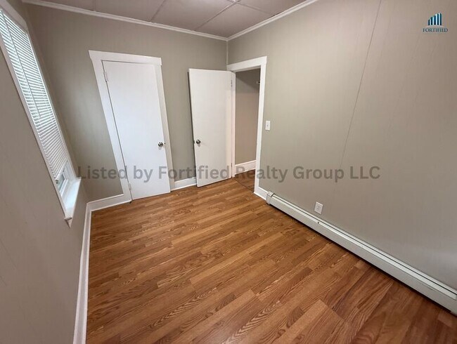 Building Photo - 139 Oliver St