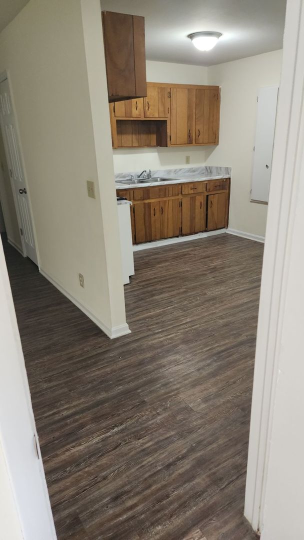 Building Photo - Brick Ranch House Near Downtown Augusta, GA!