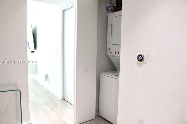 Building Photo - 1300 S Miami Ave