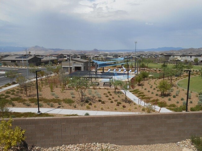 Building Photo - Beautiful Spacious Home in Henderson
