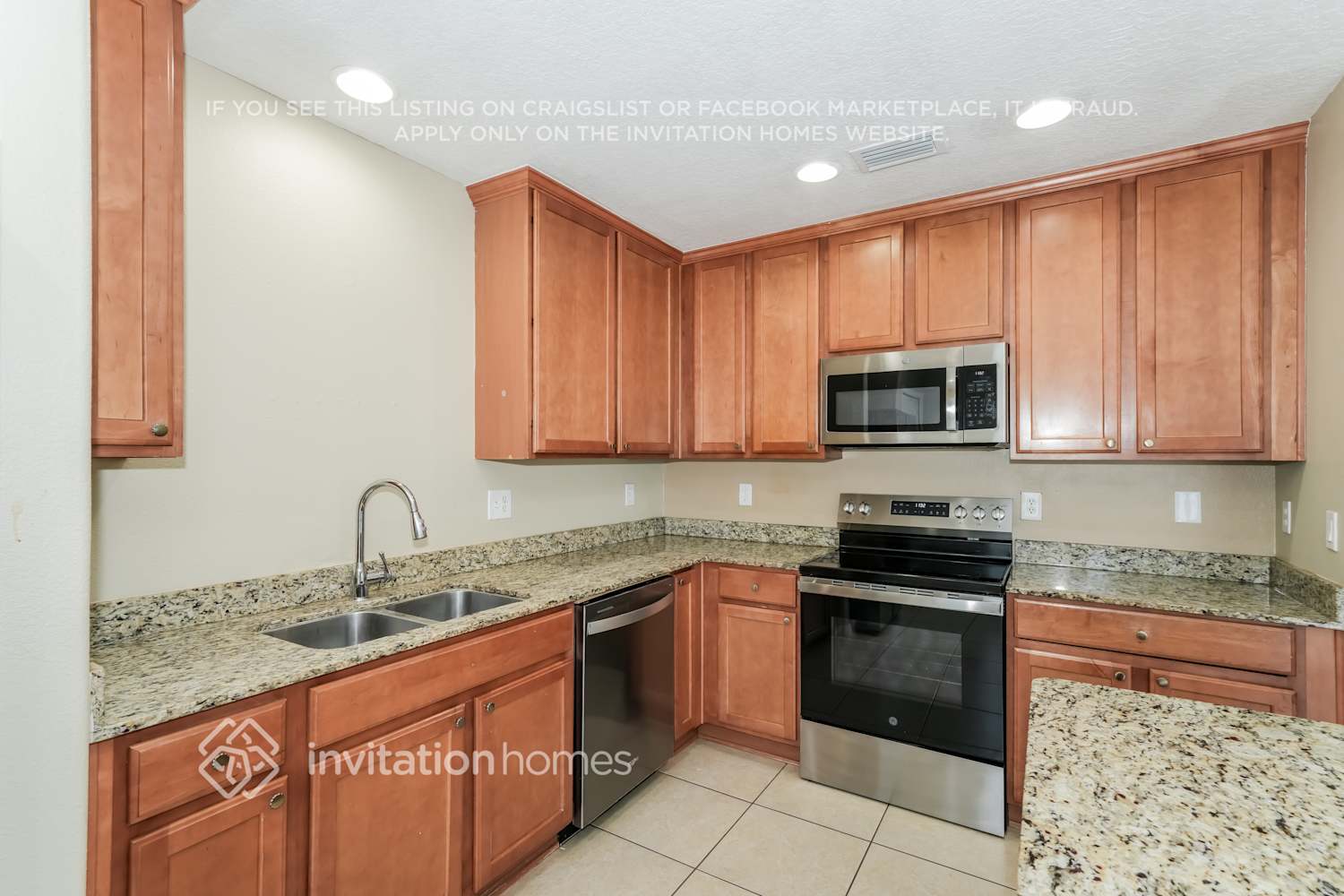 Building Photo - 3328 Thistledown Ln