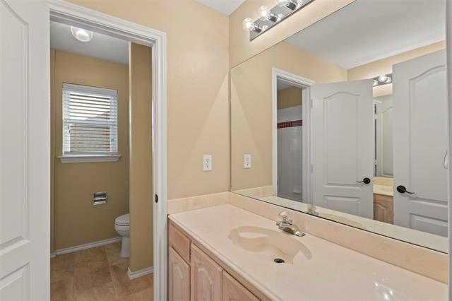 Building Photo - 3817 Peppertree Dr