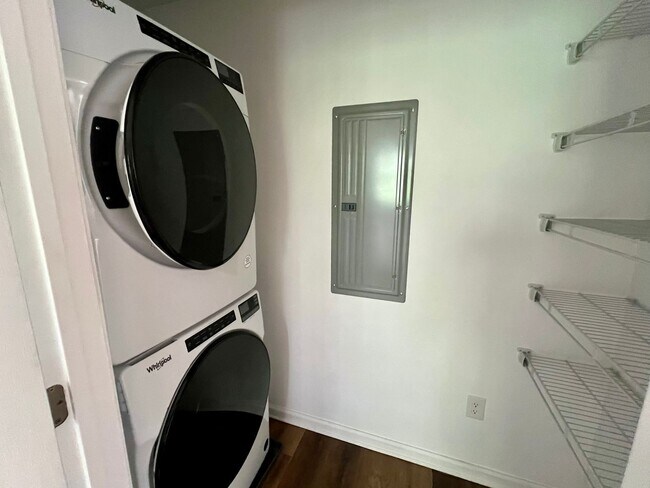 Building Photo - Charming 2-Bedroom Newly built home – Convenient Roanoke Location