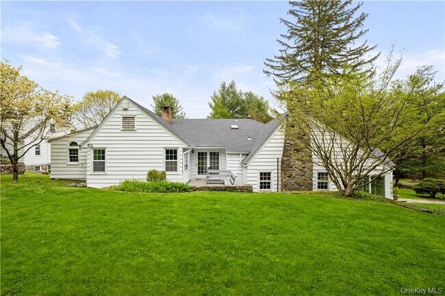 Building Photo - 6 Raven Way