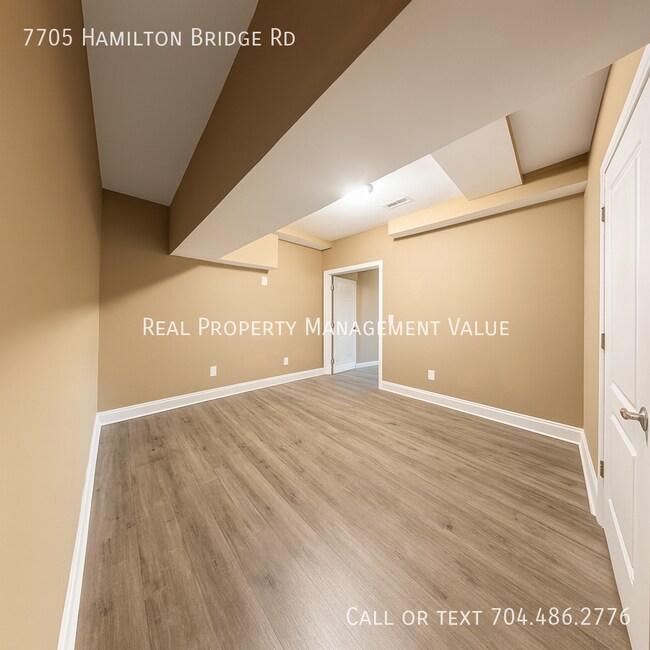 Building Photo - 7705 Hamilton Bridge Rd