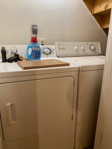 Building Photo - 3039 Hickory Grove Ct