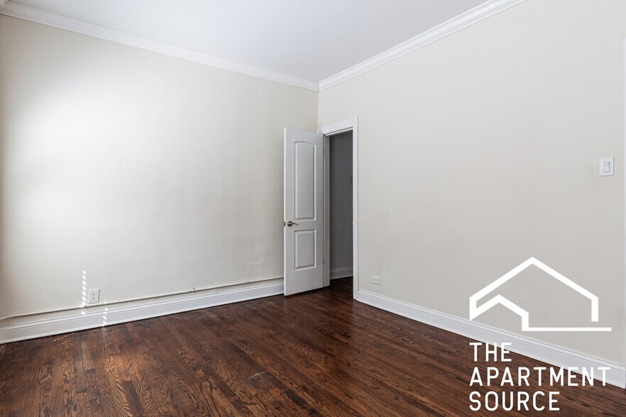 Building Photo - 1132 Maple Ave