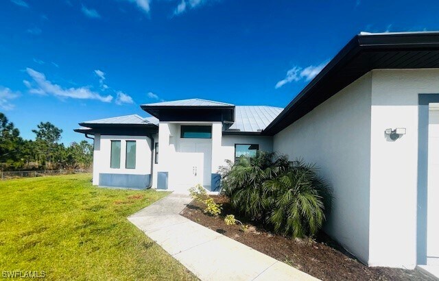 Building Photo - 3673 62nd Ave NE