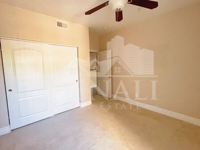 Building Photo - 500 N Gila Springs Blvd