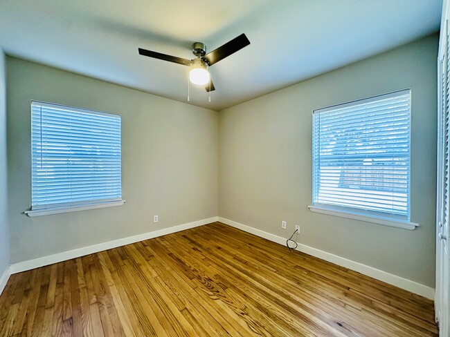 Building Photo - 441 Jolee St