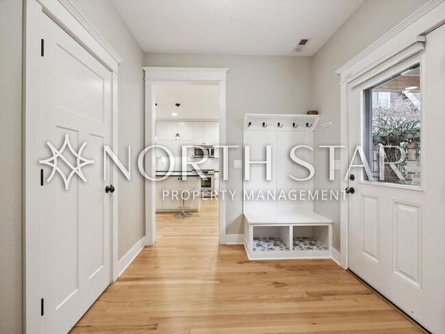 Building Photo - Exceptional Custom Home with Fully Appointed ADU in Prime John’s Landing Location