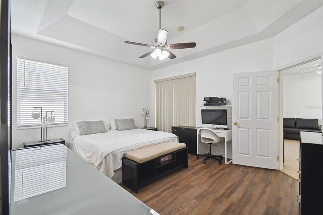 Building Photo - 258 Henley Cir