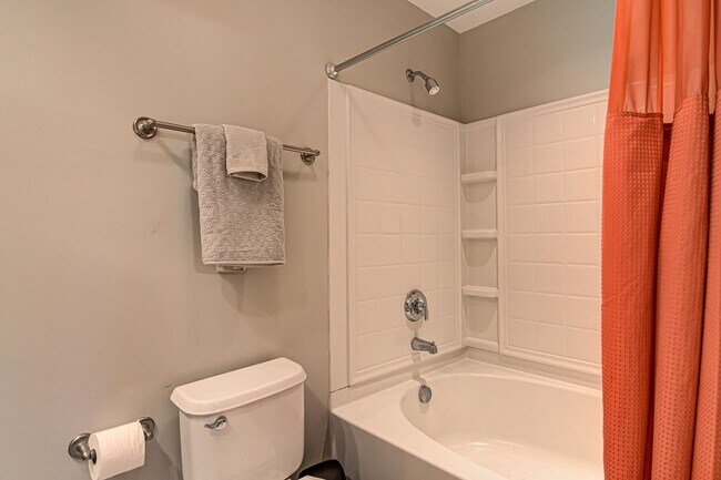 Building Photo - Fully Furnished 3BR/2.5BA Townhome – Private Community – Available 12/5