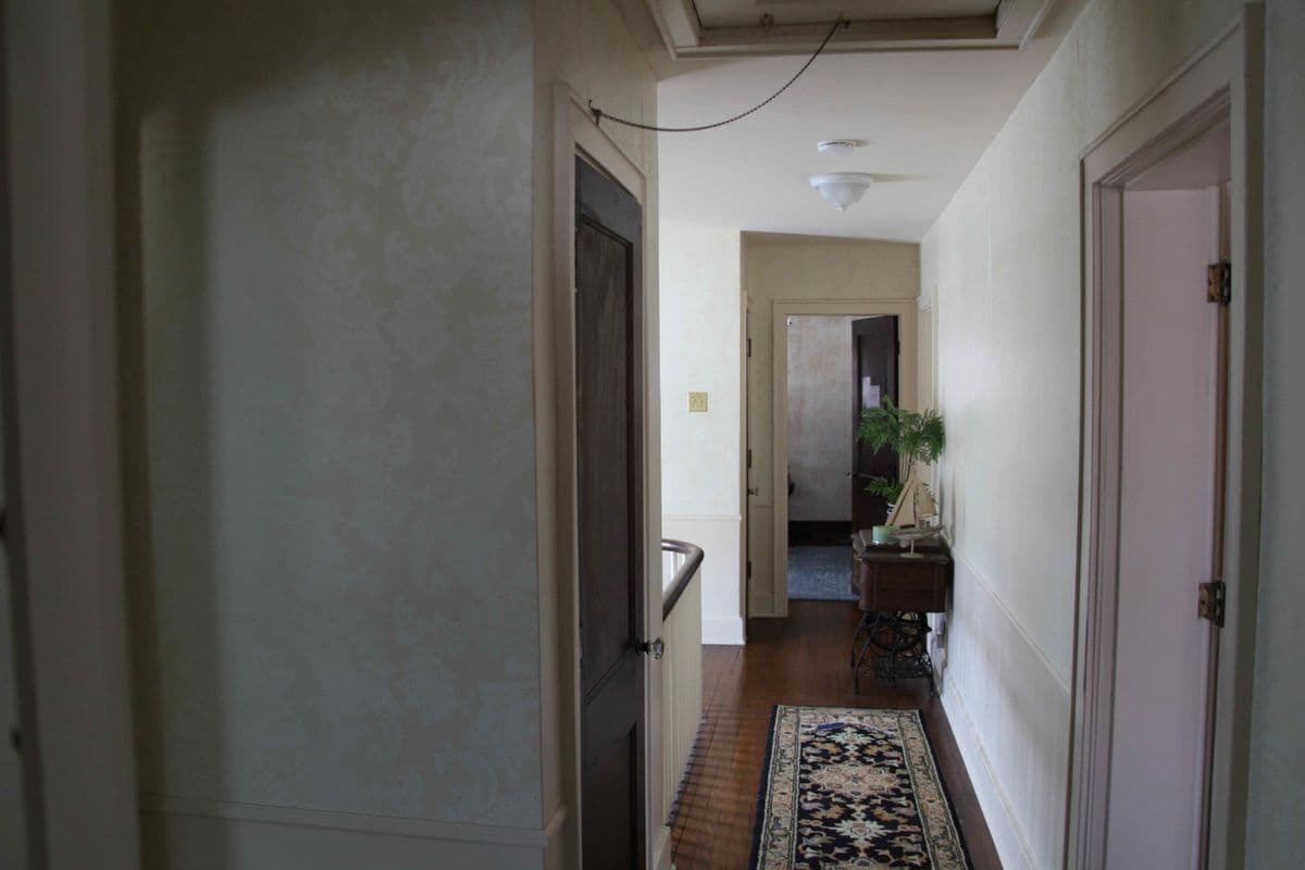 Building Photo - 1029 N Noyes Blvd