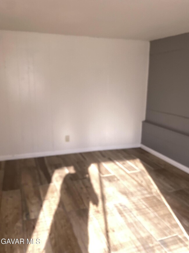 Building Photo - 45155 Date