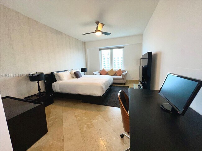 Building Photo - 2301 Collins Ave