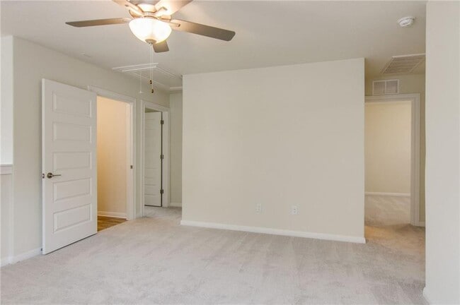 Building Photo - 15912 Windroot St