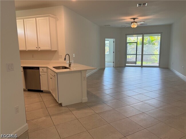Building Photo - 9093 Leatherwood Loop
