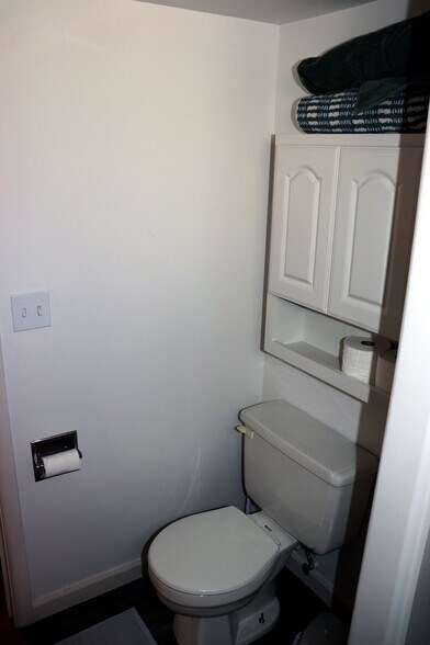 Bathroom - 2021 11th Ave N