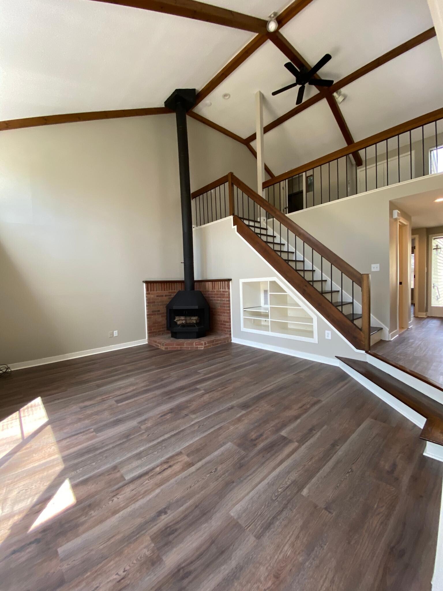 Building Photo - 40 Farmington Chase Cres