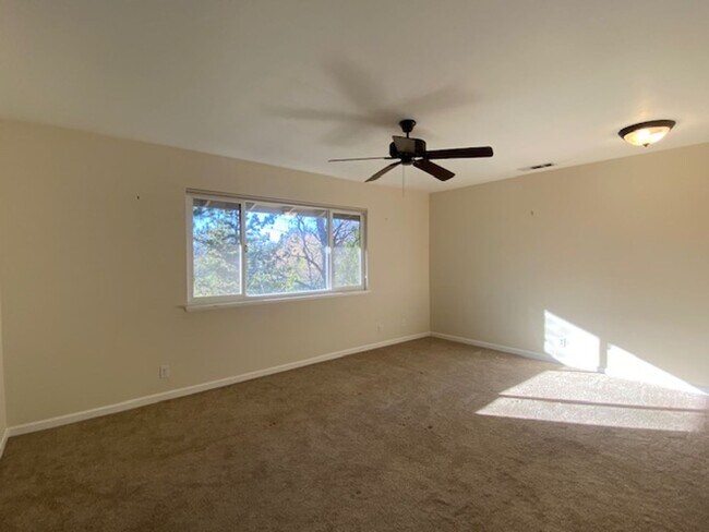 Building Photo - Beautiful 2 Bedroom/2 Bathroom Home with a Great Room, Fireplace and access to shared swimming pool