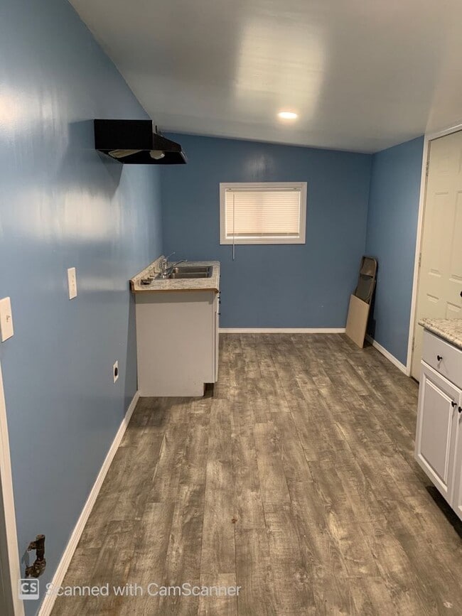 Building Photo - Great 3 bedroom 1 bath house for rent!