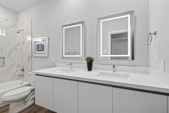 Building Photo - 6702 Metro Blvd