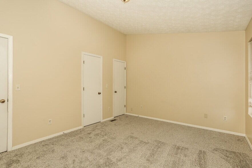 Building Photo - 5207 Great Meadows Rd