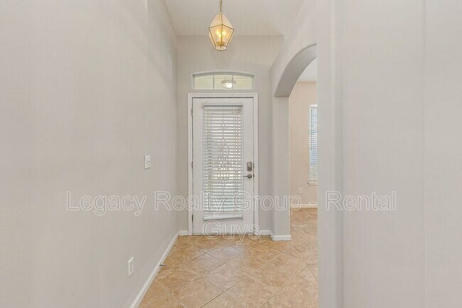 Building Photo - 12312 Harbor Winds Dr N