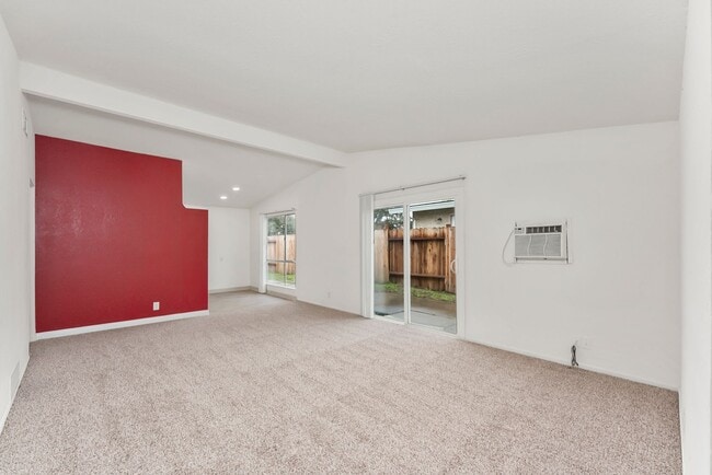 Building Photo - 6404 Stoneman Dr