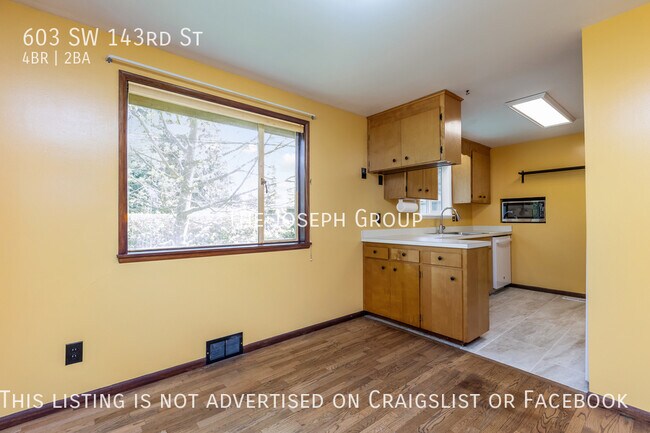 Building Photo - 603 SW 143rd St