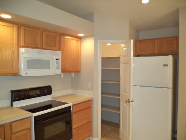 Building Photo - 410 W Mule Ct