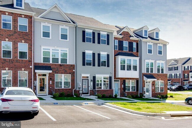 Building Photo - 188 Woodgate Cir