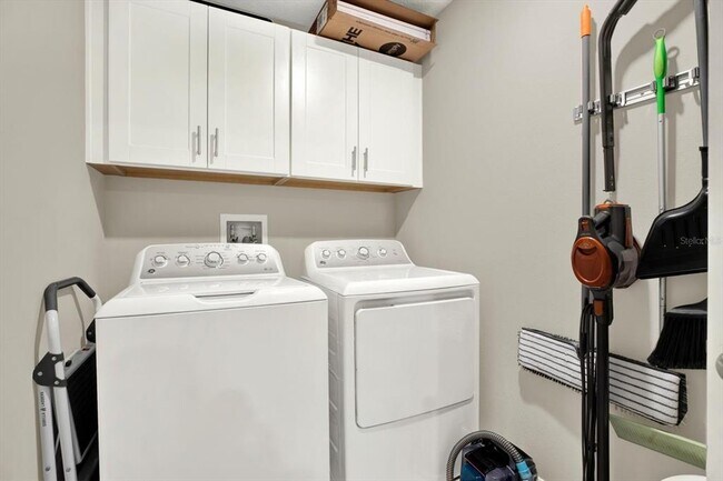 Building Photo - 4732 Pickering Harbor Pl