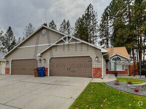 Building Photo - Stunning Indian Trail Duplex