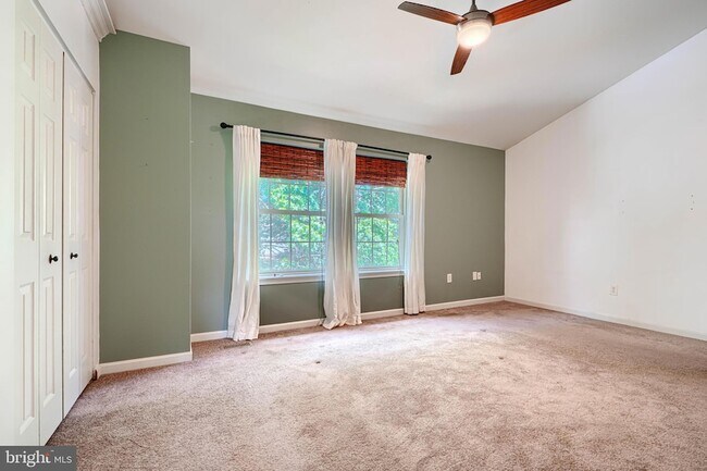 Building Photo - 30 Old Forge Ct