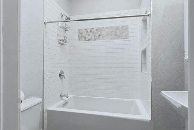 Building Photo - 1032 28th St