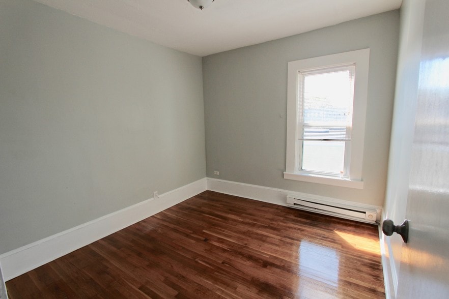 Building Photo - 94 E Cottage St