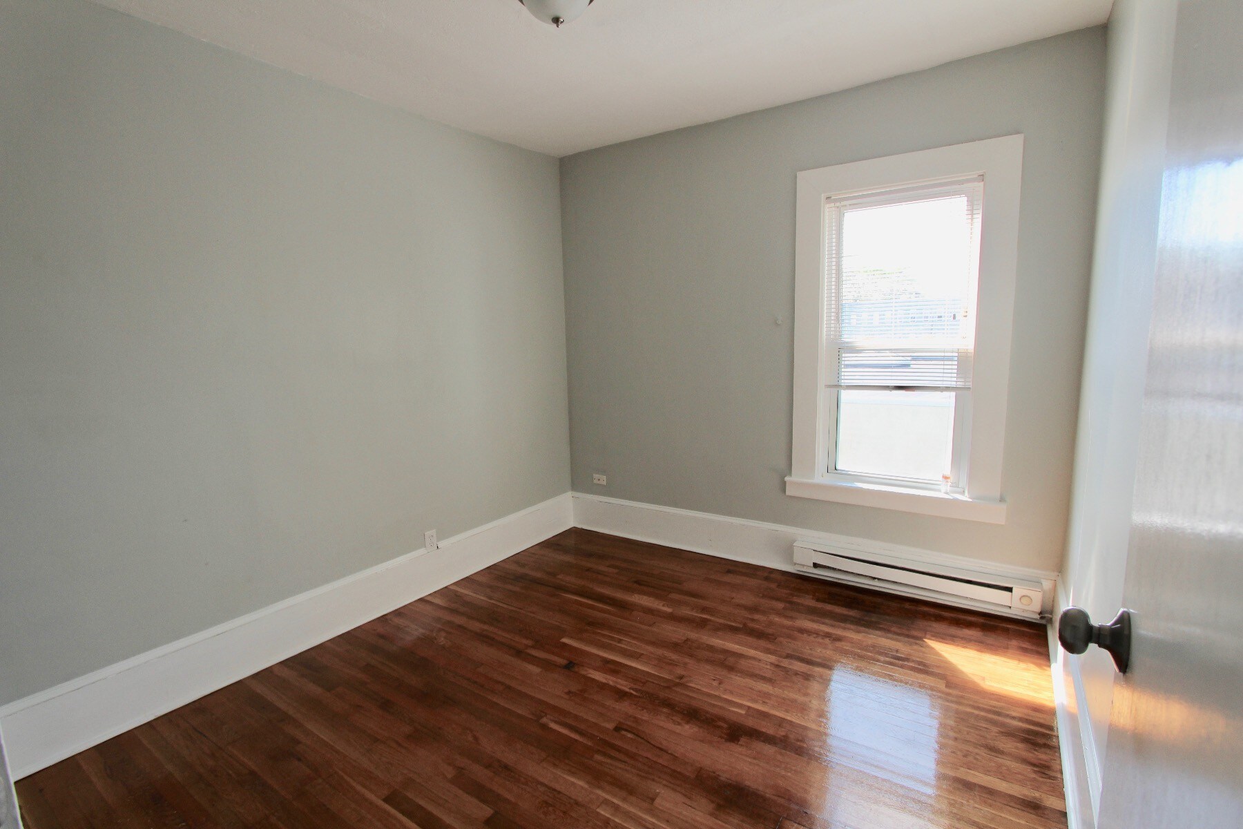 Building Photo - 94 E Cottage St