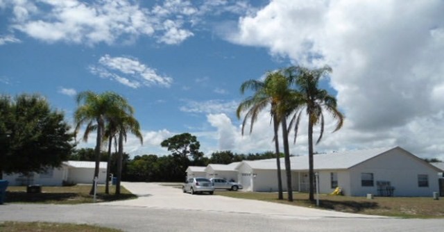 Building Photo - Colonial Heights Apartments