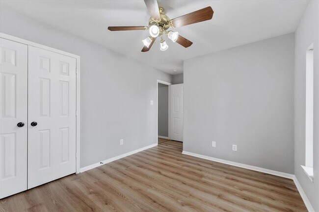 Building Photo - 10051 Williams Field Dr