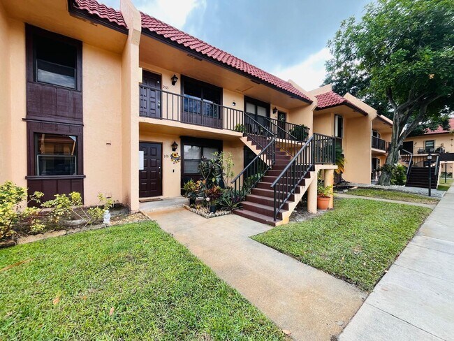 Building Photo - 5939 Forest Hill Blvd