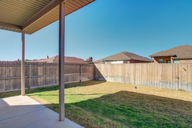 Building Photo - 1614 141st St