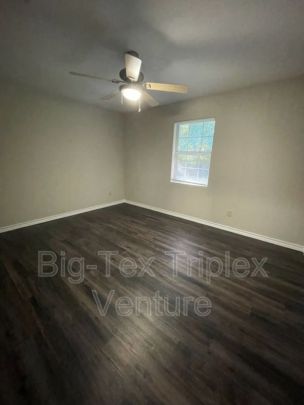 Building Photo - 269 N Pecan St