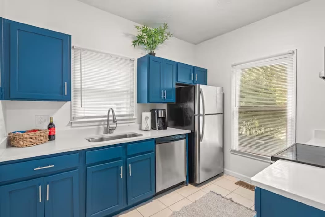 Unit B - Kitchen - 1296 Sells Ave SW
