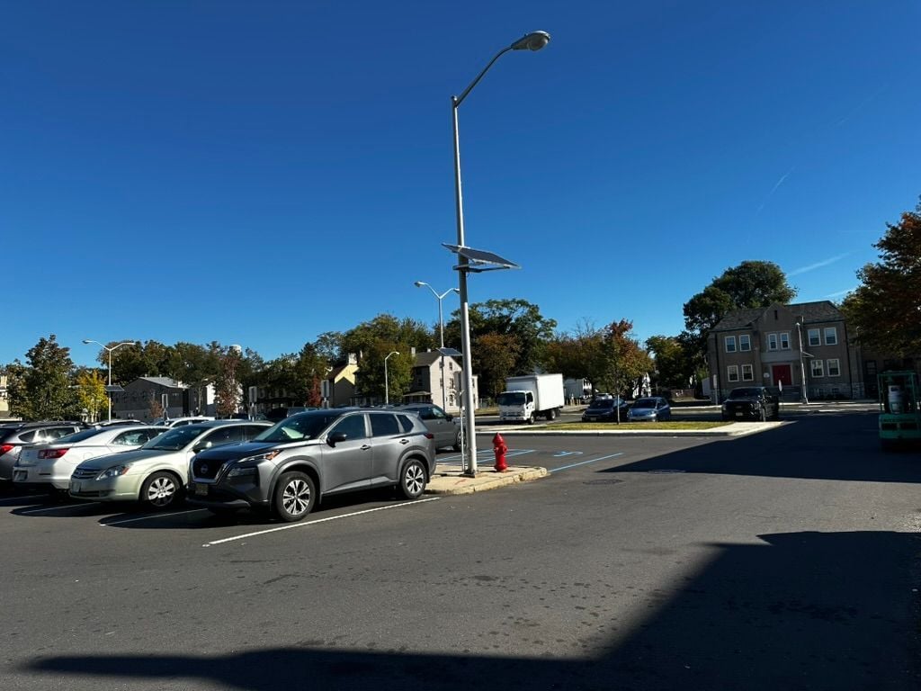 Building Photo - 328 High St